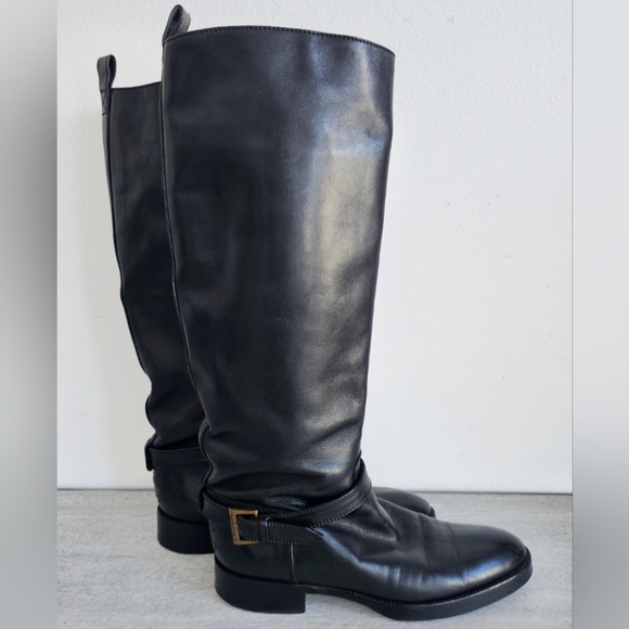 🖤 Chanel Boots 🖤 - Picture 4 of 11